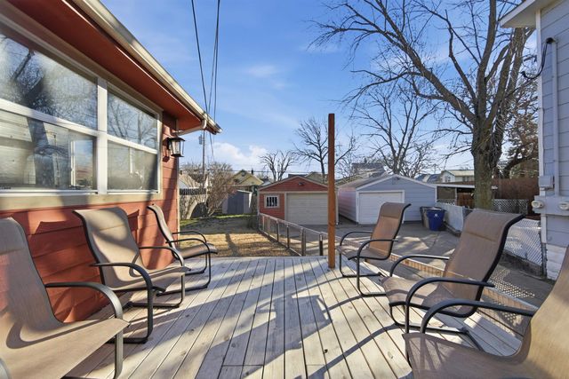 916 N Amidon Ave, Wichita, KS 67203