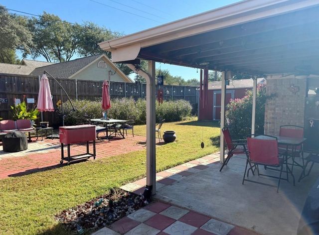 124 Juanita Avenue, Wills Point, TX 75169