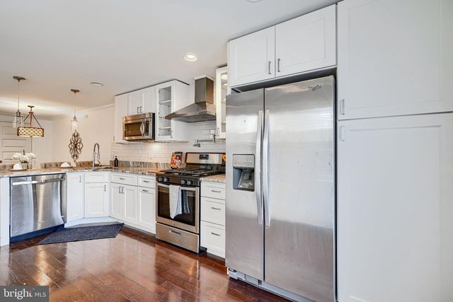 228 S WASHINGTON ST, Baltimore, MD 21231