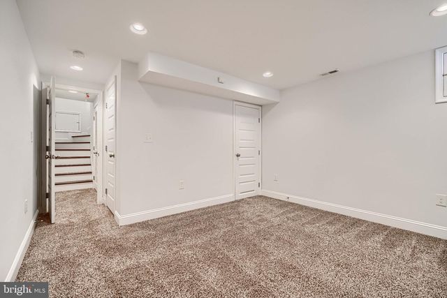 228 S WASHINGTON ST, Baltimore, MD 21231