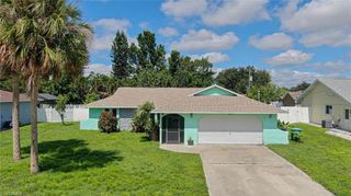 179 SE 4th ST, Cape Coral, FL 33990