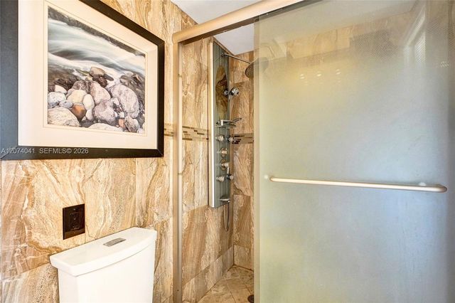 1001 NE 14th Avenue 402, Hallandale Beach, FL 33009