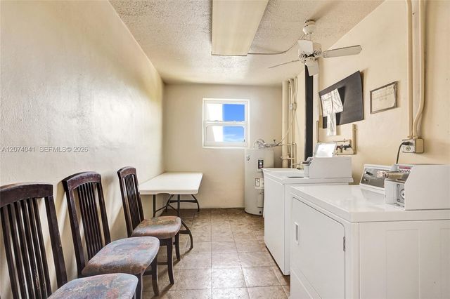 1001 NE 14th Avenue 402, Hallandale Beach, FL 33009