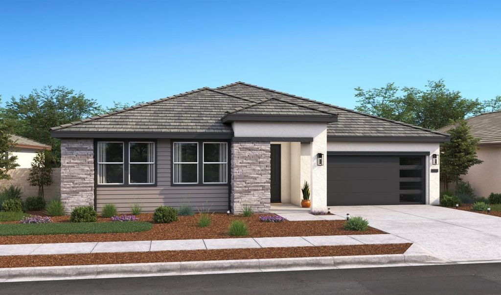 8111 Cottonwood Drive, Friant, CA 93626