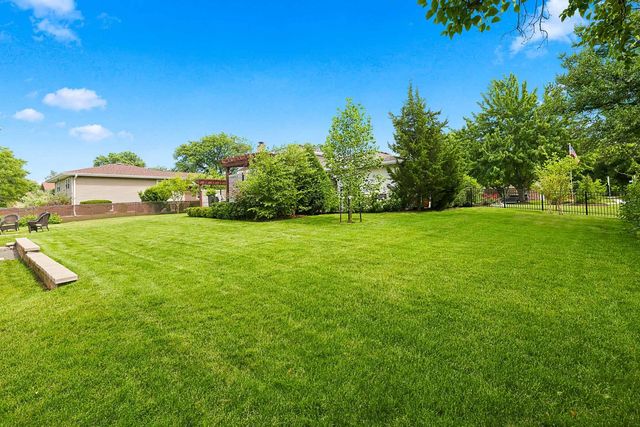 1140 68th Street, Downers Grove, IL 60516