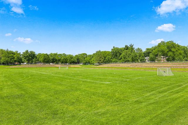 1140 68th Street, Downers Grove, IL 60516
