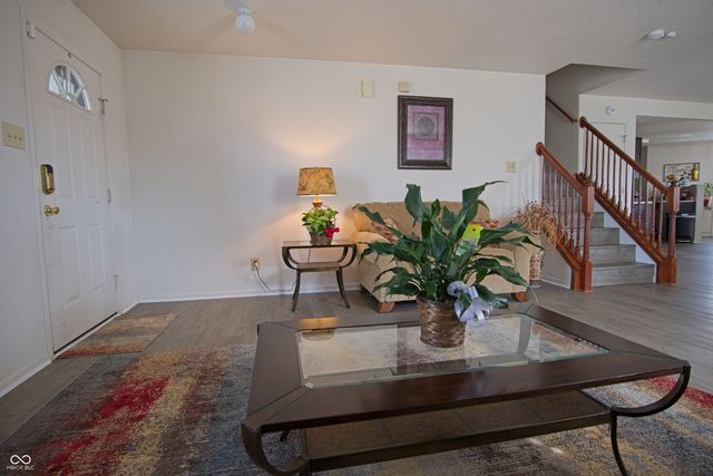 7737 Wolfgang Place, Indianapolis, IN 46239