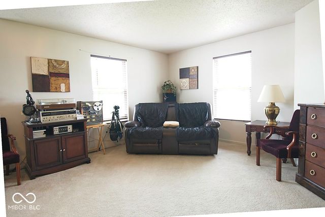 7737 Wolfgang Place, Indianapolis, IN 46239