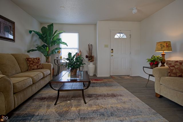 7737 Wolfgang Place, Indianapolis, IN 46239