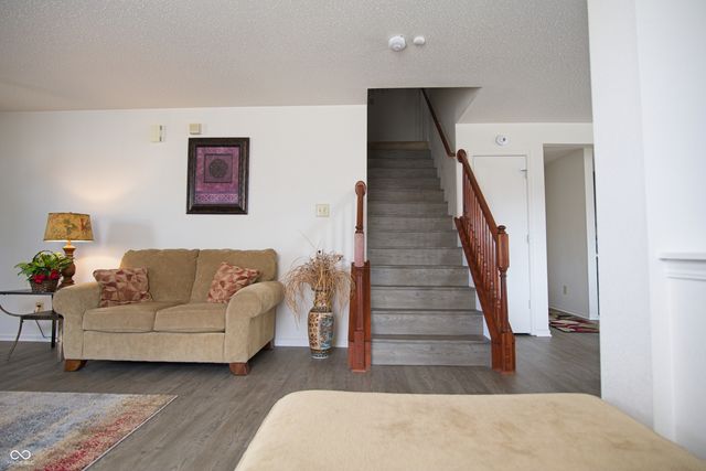 7737 Wolfgang Place, Indianapolis, IN 46239