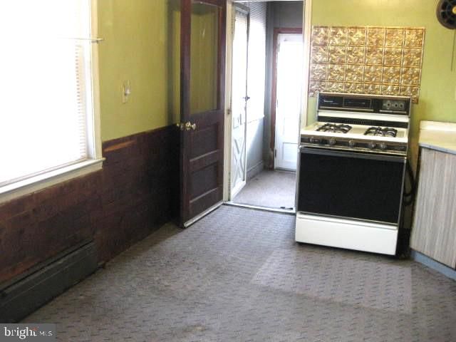 1631 MCCAY AVE, Upper Chichester, PA 19061