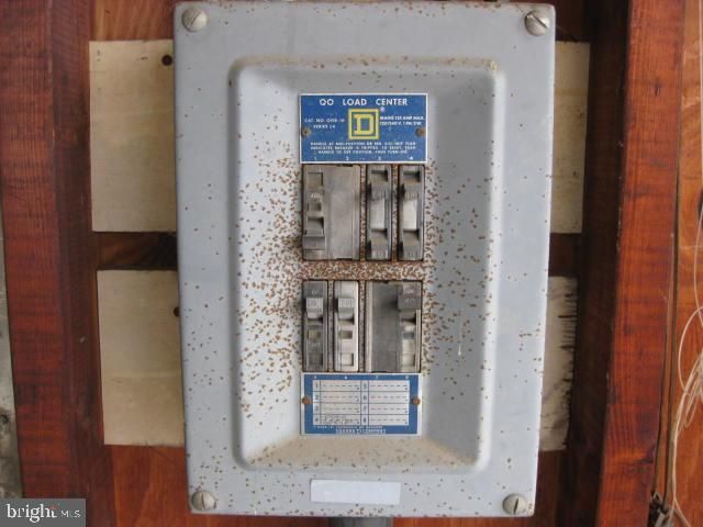 1631 MCCAY AVE, Upper Chichester, PA 19061