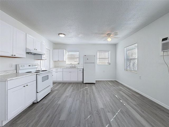 650 E HARBOR DRIVE S, St Petersburg, FL 33705
