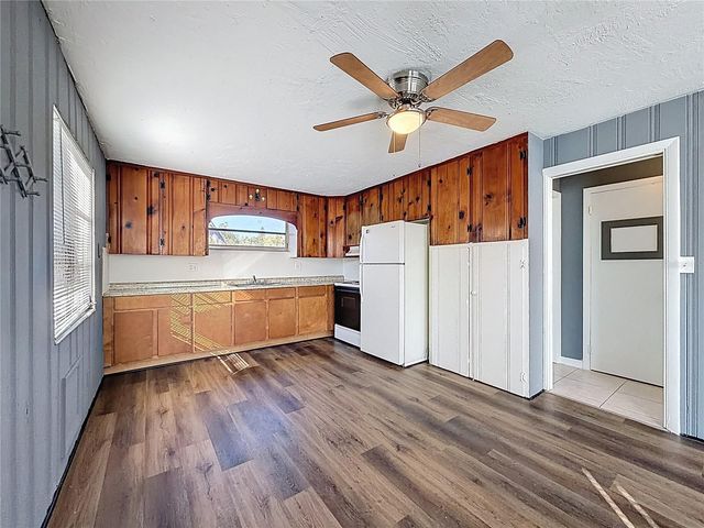650 E HARBOR DRIVE S, St Petersburg, FL 33705