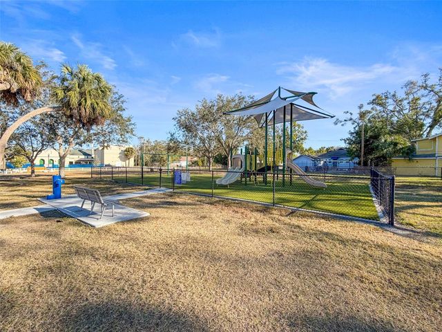 650 E HARBOR DRIVE S, St Petersburg, FL 33705