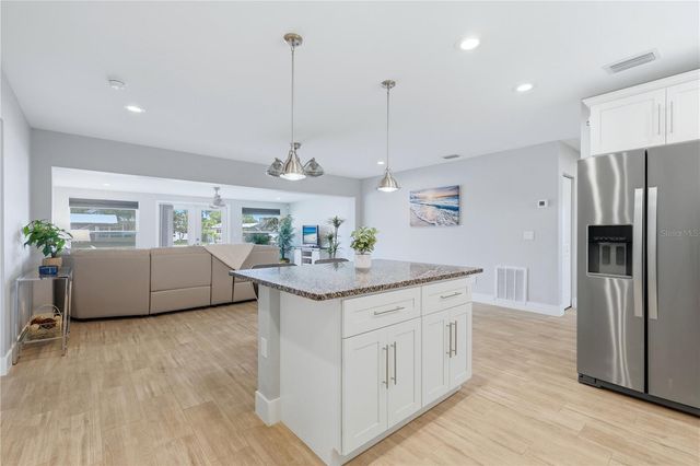 712 POINSETTIA AVENUE, Ellenton, FL 34222