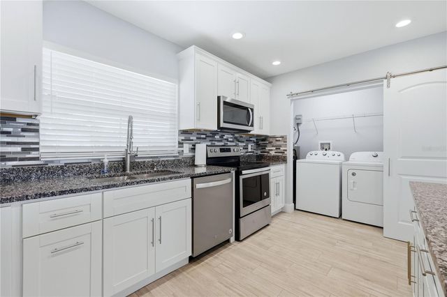 712 POINSETTIA AVENUE, Ellenton, FL 34222