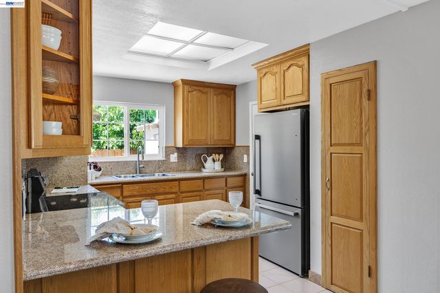 1798 Hartnell St, Union City, CA 94587