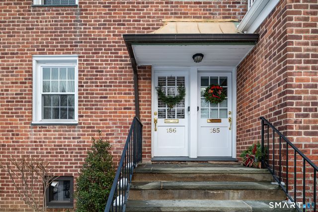 186 Putnam Park 186, Greenwich, CT 06830