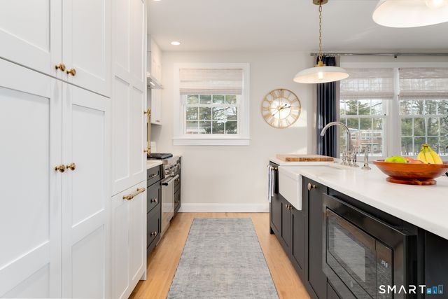 186 Putnam Park 186, Greenwich, CT 06830