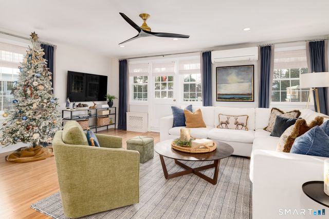 186 Putnam Park 186, Greenwich, CT 06830