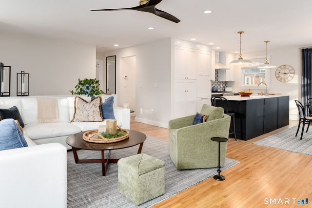 186 Putnam Park 186, Greenwich, CT 06830