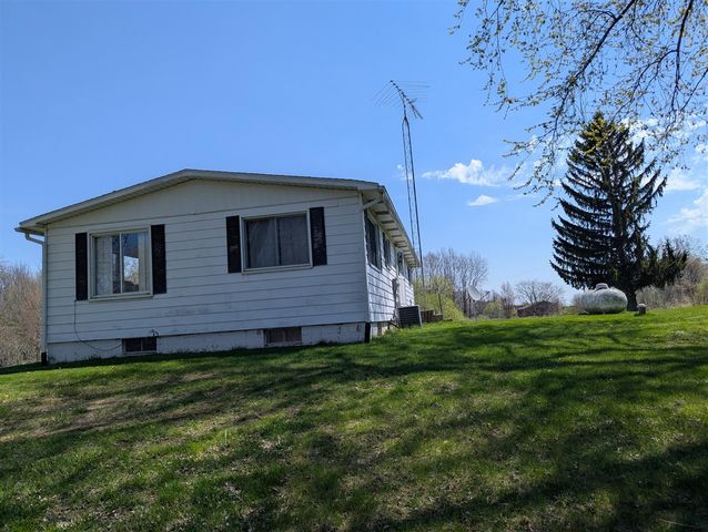 13421 Woerner Road, Manitou Beach, MI 49253