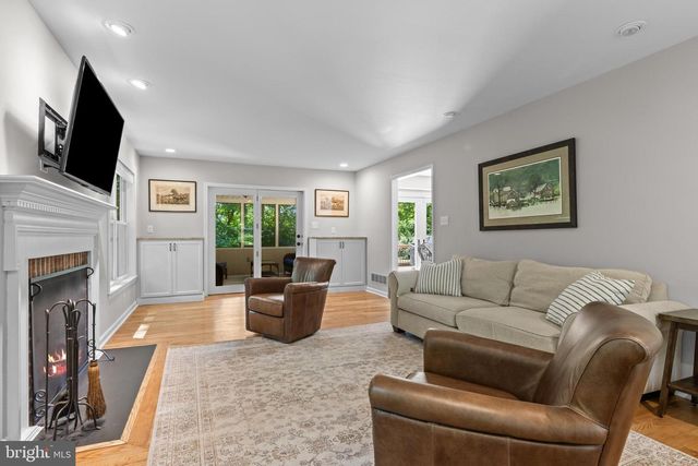702 GREAT OAK LN, Kennett Square, PA 19348