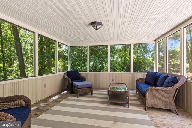 702 GREAT OAK LN, Kennett Square, PA 19348