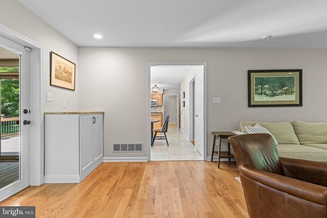 702 GREAT OAK LN, Kennett Square, PA 19348