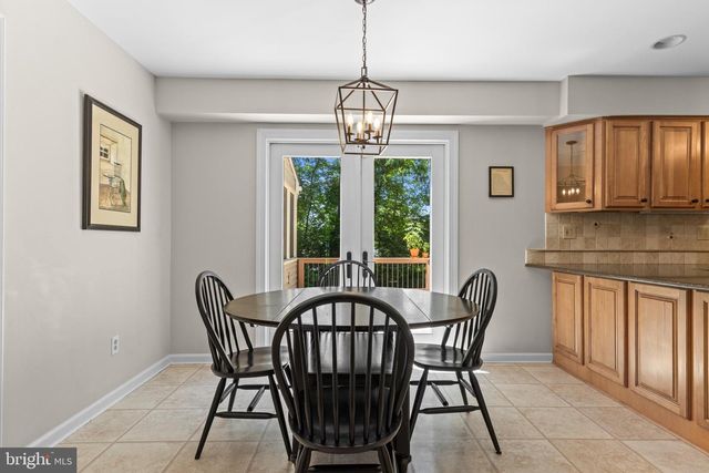 702 GREAT OAK LN, Kennett Square, PA 19348