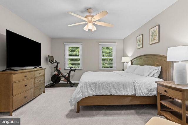 702 GREAT OAK LN, Kennett Square, PA 19348