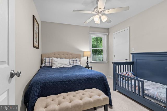 702 GREAT OAK LN, Kennett Square, PA 19348