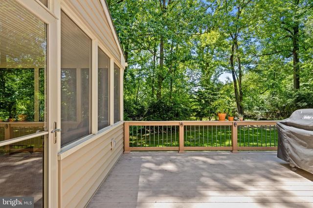 702 GREAT OAK LN, Kennett Square, PA 19348