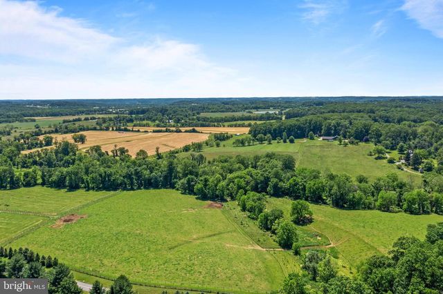 702 GREAT OAK LN, Kennett Square, PA 19348