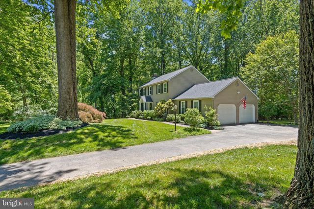 702 GREAT OAK LN, Kennett Square, PA 19348