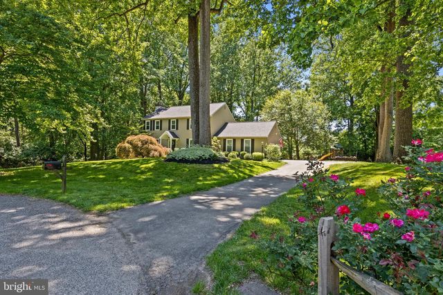 702 GREAT OAK LN, Kennett Square, PA 19348
