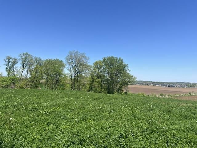 L7 Ervins Way, Waunakee, WI 53597