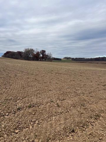 L7 Ervins Way, Waunakee, WI 53597