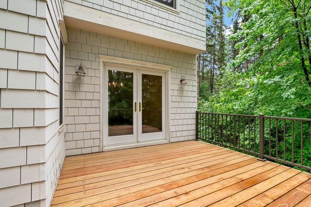 1536 Shannon Drive, Woodbury, MN 55125