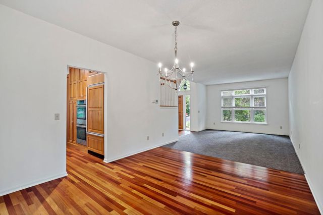 1536 Shannon Drive, Woodbury, MN 55125
