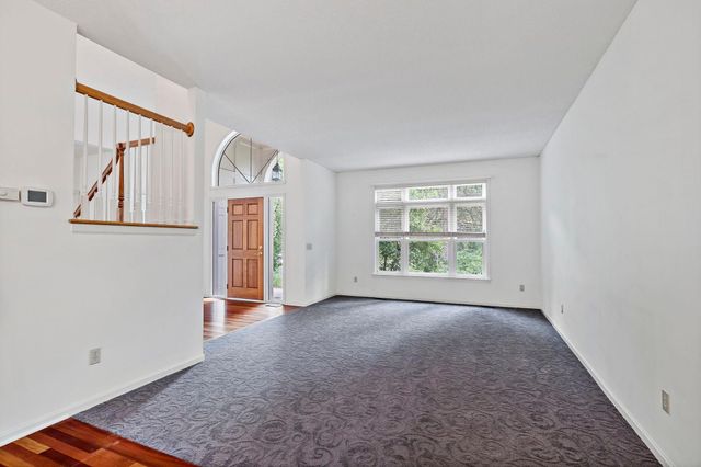 1536 Shannon Drive, Woodbury, MN 55125