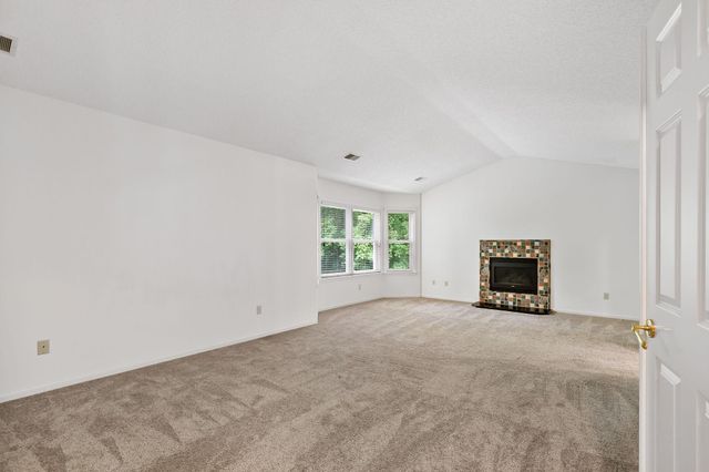 1536 Shannon Drive, Woodbury, MN 55125