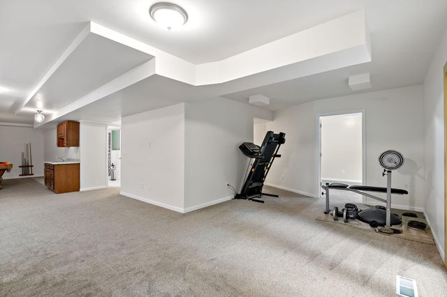 1536 Shannon Drive, Woodbury, MN 55125