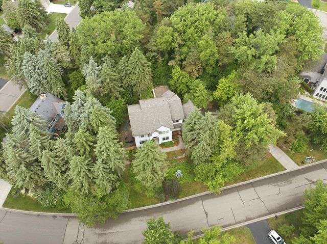 1536 Shannon Drive, Woodbury, MN 55125