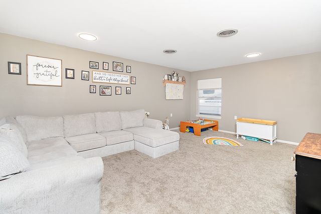 2005 S China Street, Brady, TX 76825