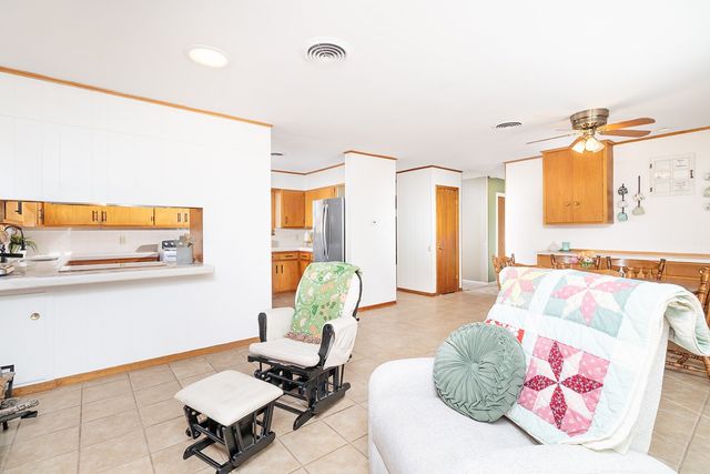 2005 S China Street, Brady, TX 76825