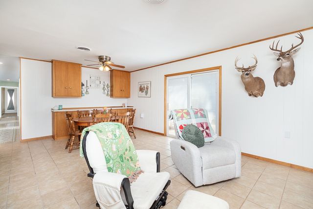 2005 S China Street, Brady, TX 76825