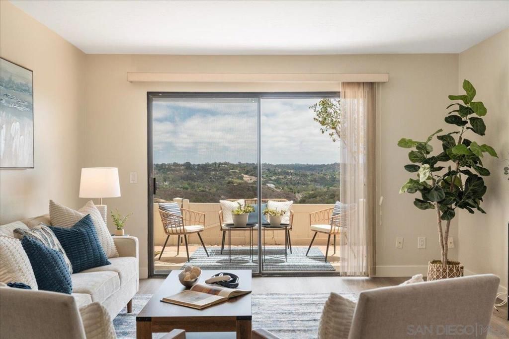 245 Fairlee, Encinitas, CA 92024 — photo 2