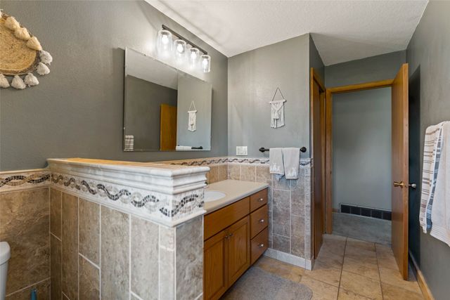 800 School Street, Stanhope, IA 50246